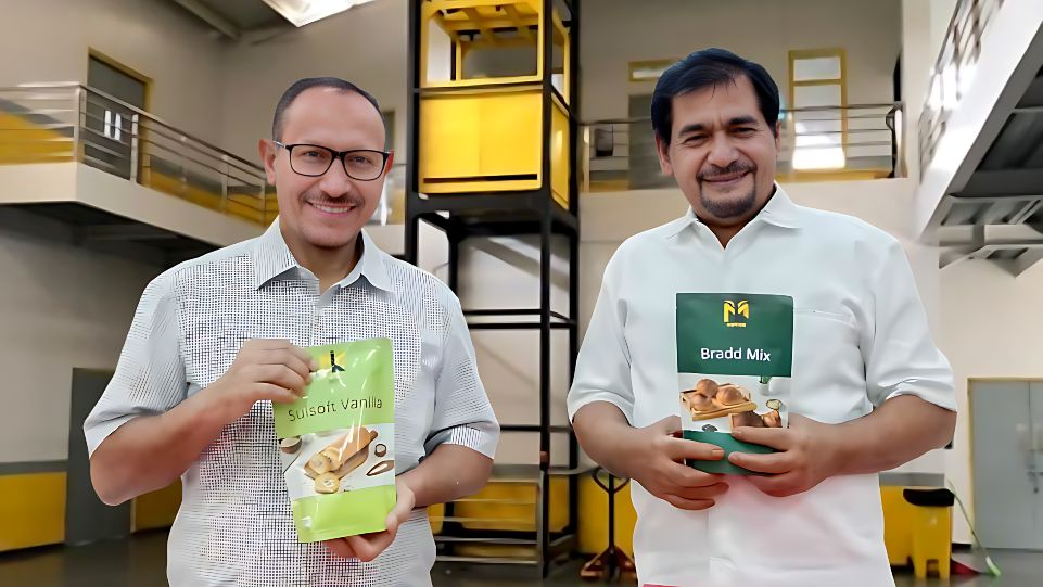 Kedua pemilik sekaligus pimpinan PT Kaffah Sentral Indonesia, Direktur Utama Ali (kiri) dan Direktur Pemasaran Taufik Mokhtar (kanan). (Dok. Istimewa)